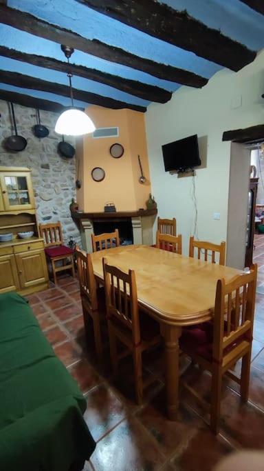 Casa Rural La Criva Crivillen Extérieur photo